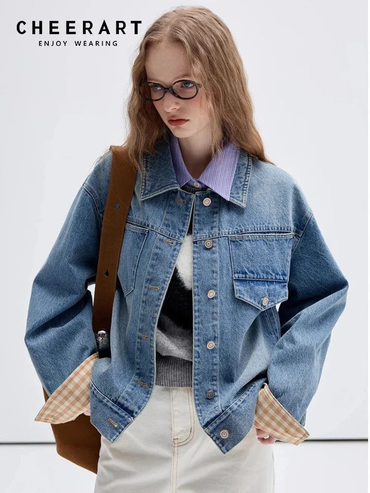 CHEERART 2025 Осенняя джинсовая куртка женская синяя джинсовая куртка свободная верхняя одежда с воротником на пуговицах толстая джинсовая куртка осенняя одежда
CHEERART 2025 Осенняя джинсовая куртка женская синяя джинсовая куртка свободная верхняя одежда с воротником на пуговицах толстая джинсовая куртка осенняя одежда