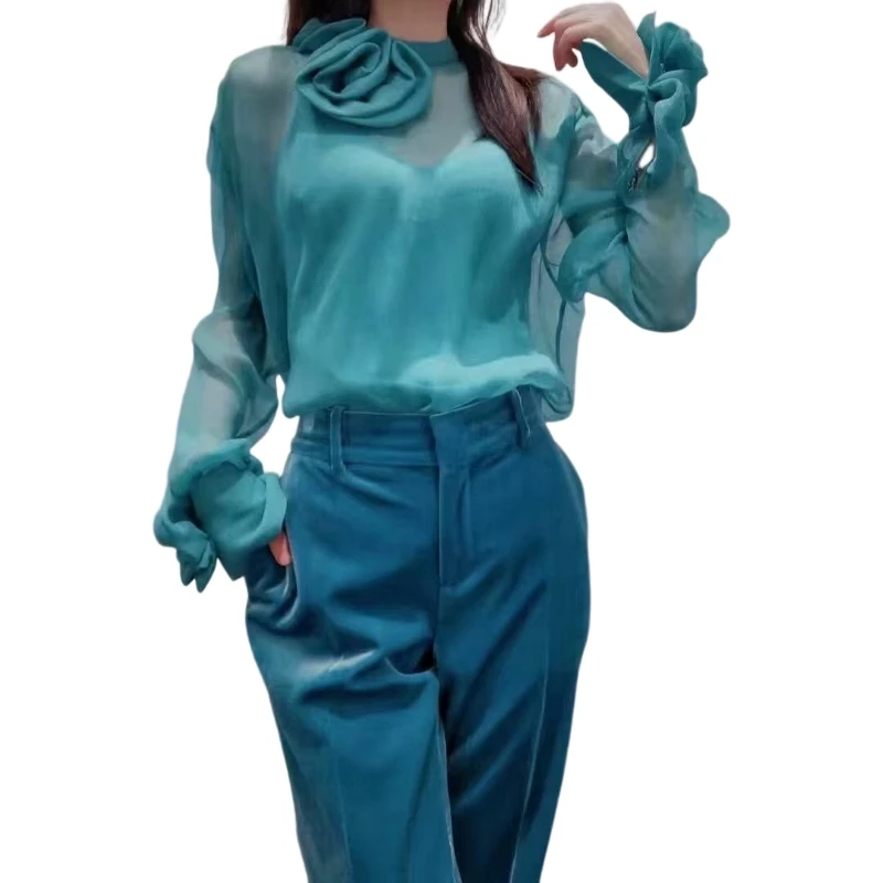23 New two-piece three-dimensional flowers of complete real silk shirt blue white black three color shirt workplace charm
23 New two-piece three-dimensional flowers of complete real silk shirt blue white black three color shirt workplace charm
