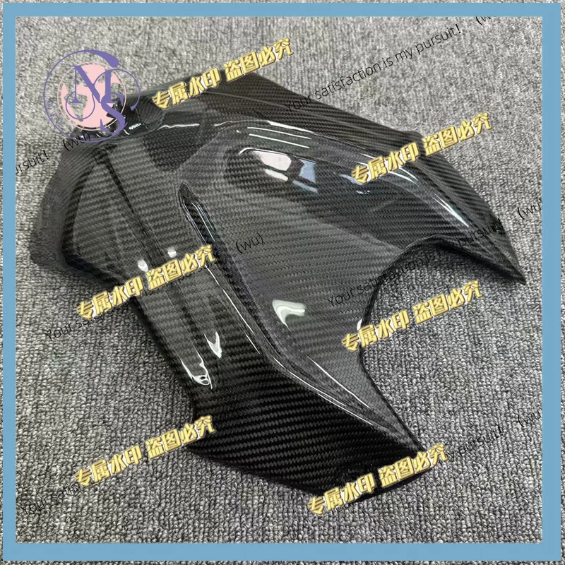Suitable for BMW S1000RR S1000R M1000RR M1000R 2019-2025 Carbon Fiber Front Fuel Tank Upper Air Tank Cover Protective Cover
Suitable for BMW S1000RR S1000R M1000RR M1000R 2019-2025 Carbon Fiber Front Fuel Tank Upper Air Tank Cover Protective Cover