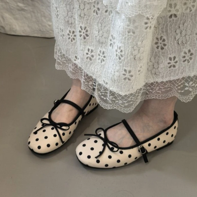 Latest 2026 Parisian Style Satin Polka Dot Mary Jane Flat Shoes With Ribbon Bow Soft Sole Ladies Dreamy
Latest 2026 Parisian Style Satin Polka Dot Mary Jane Flat Shoes With Ribbon Bow Soft Sole Ladies Dreamy