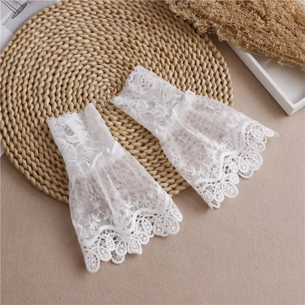 New Embroidery Fake Cuff Detachable White Wrist Cuff Clothing Accessory
New Embroidery Fake Cuff Detachable White Wrist Cuff Clothing Accessory