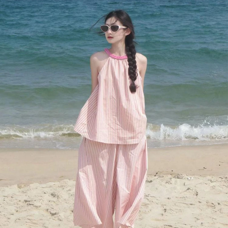 Fashion Suit Women's Contrast Striped Neck Sleeveless Suspender Top High Waist Wide-leg Pants Casual Sweet Two-piece Suit
Fashion Suit Women's Contrast Striped Neck Sleeveless Suspender Top High Waist Wide-leg Pants Casual Sweet Two-piece Suit