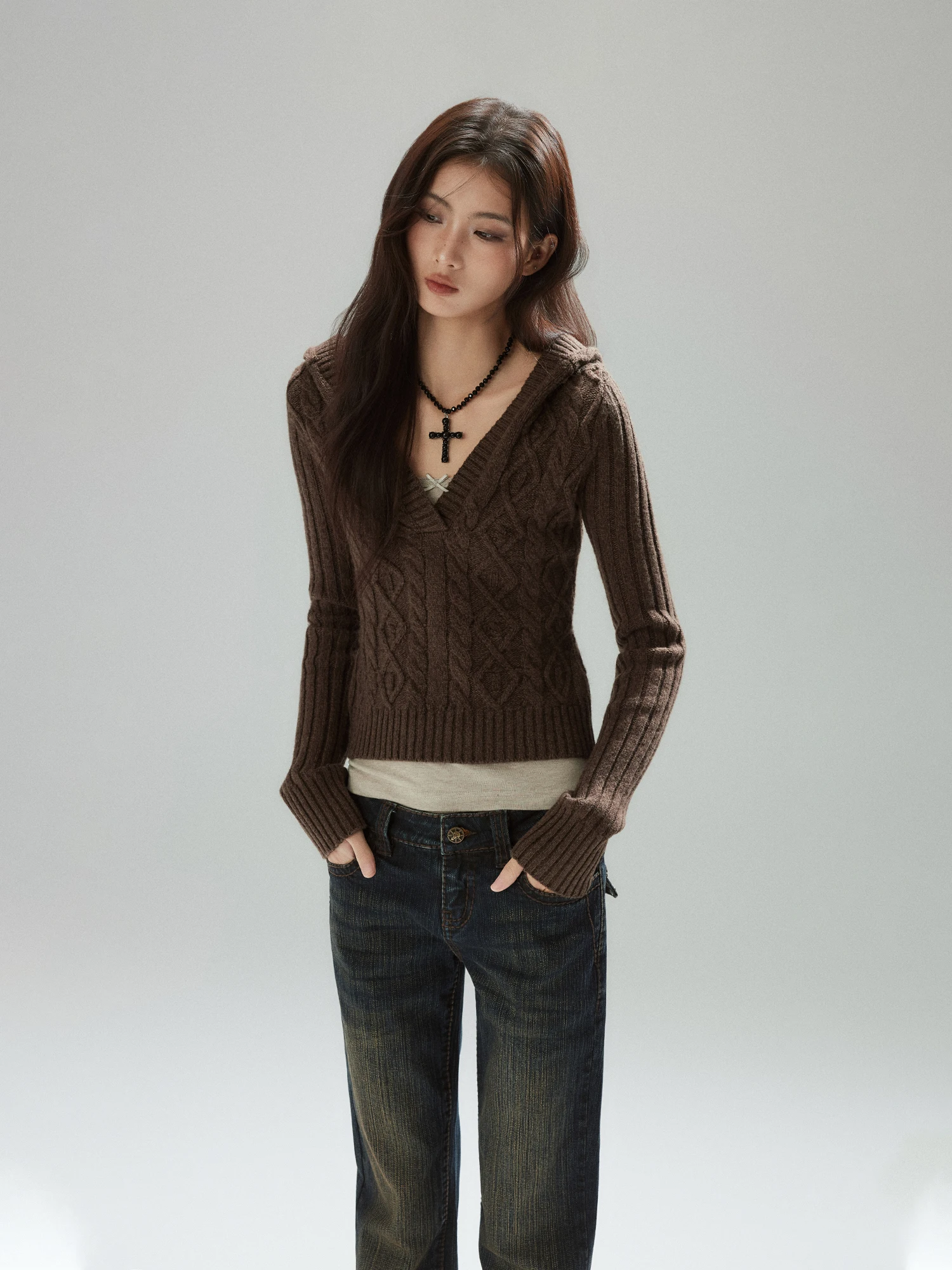 Low Pixel Woolen Hat ort V-ne Women's Sweater Skin-friendly Sa Casual Sle Spring Season Long Sve Two-piece Set
Low Pixel Woolen Hat ort V-ne Women's Sweater Skin-friendly Sa Casual Sle Spring Season Long Sve Two-piece Set
