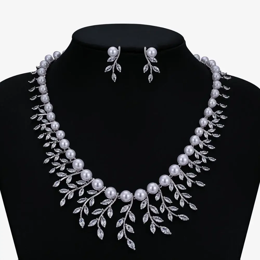 Classic Full 3A Cubic Zirconia Pearls Leaves Bridal Wedding Necklace Earring Set Women Prom Party Jewelry Sets CN10300
Classic Full 3A Cubic Zirconia Pearls Leaves Bridal Wedding Necklace Earring Set Women Prom Party Jewelry Sets CN10300