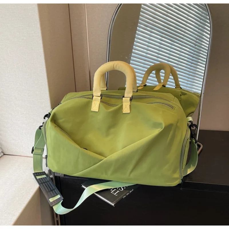 Новая женская дорожная сумка 2026 года для коротких деловых поездок, вместительная, легкая, для ручной клади, спортивная сумка для фитнеса
Новая женская дорожная сумка 2026 года для коротких деловых поездок, вместительная, легкая, для ручной клади, спортивная сумка для фитнеса