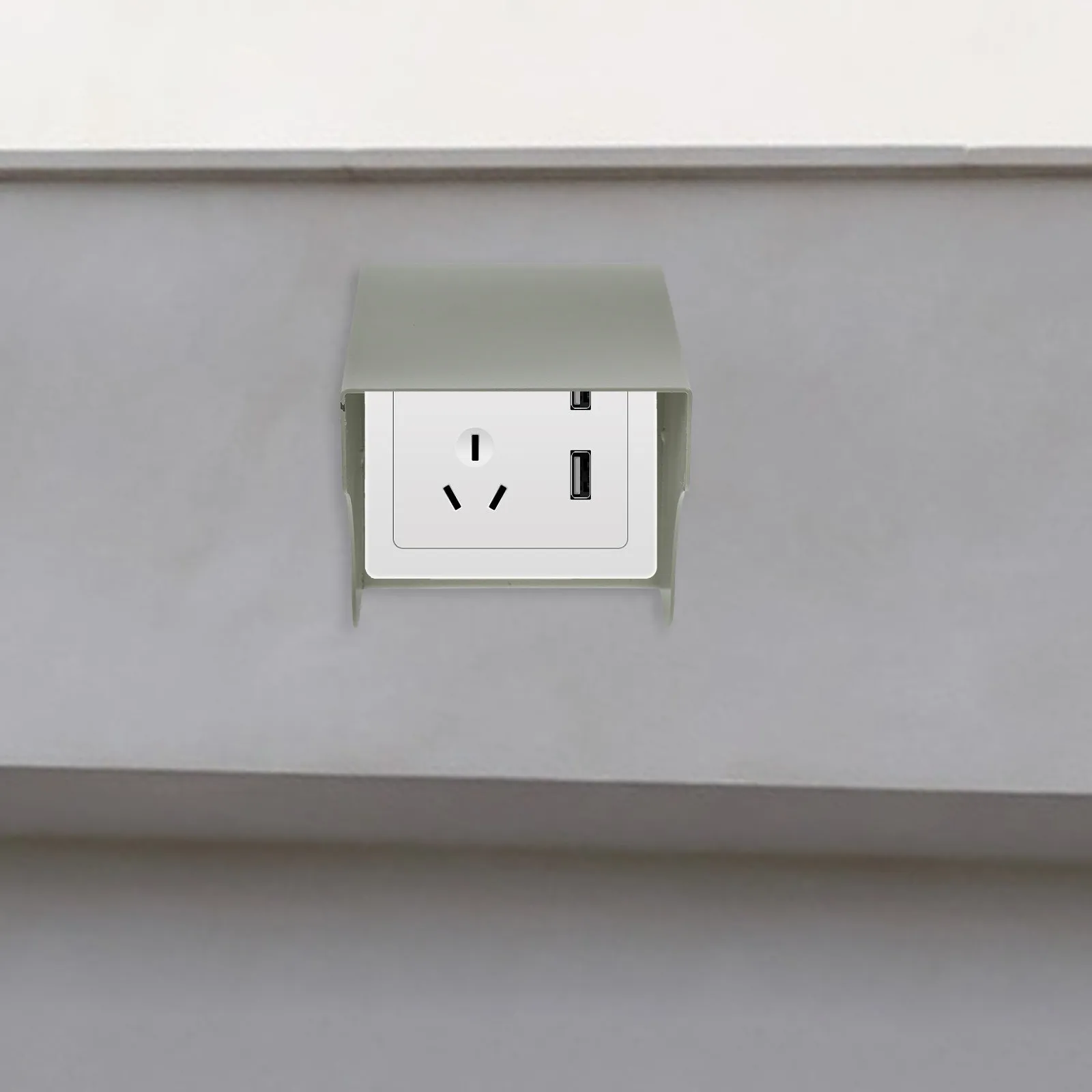 Outdoor Waterproof Socket Box Electric Plug Covers Rainproof Wall Switch Socket Plate Protector for Charging Piles Safe Outdoor
Outdoor Waterproof Socket Box Electric Plug Covers Rainproof Wall Switch Socket Plate Protector for Charging Piles Safe Outdoor