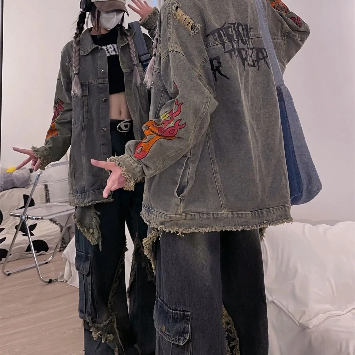 Large Size Men's Jaet Autumn Winter Flame Embroidery Denim Coat Waed Sle Youth Trendy Outerwear Long Sve Regular Fit
Large Size Men's Jaet Autumn Winter Flame Embroidery Denim Coat Waed Sle Youth Trendy Outerwear Long Sve Regular Fit
