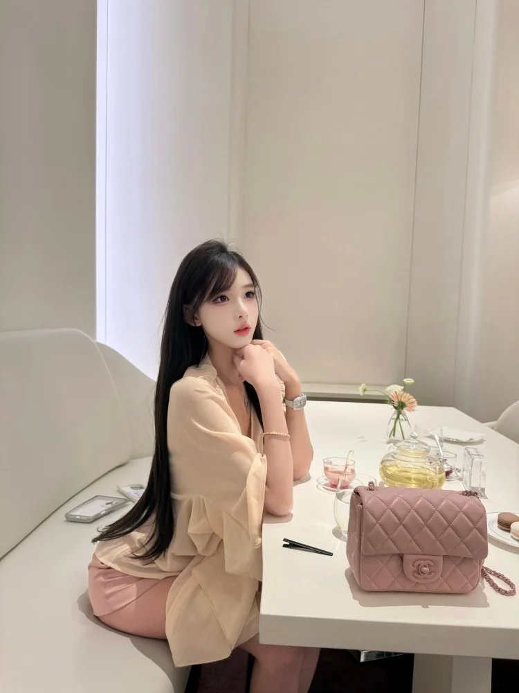 Chen nduo Beautiful Lotus Gentle Wind Apricot V-ne Pleated Loose Top Mid-sve Cloak Chiffon irt Women's Faion
Chen nduo Beautiful Lotus Gentle Wind Apricot V-ne Pleated Loose Top Mid-sve Cloak Chiffon irt Women's Faion