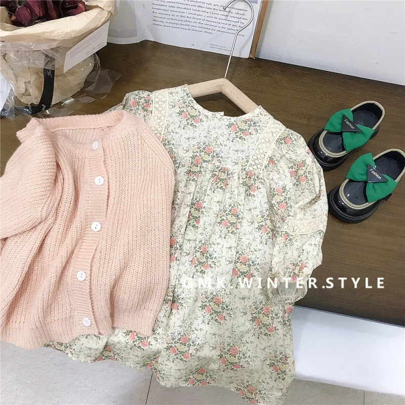 Korean Girls' Cardigan Sweater Jacket Spring and Autumn Versatile Children's Girl Floral Dress Spring Dress
Korean Girls' Cardigan Sweater Jacket Spring and Autumn Versatile Children's Girl Floral Dress Spring Dress