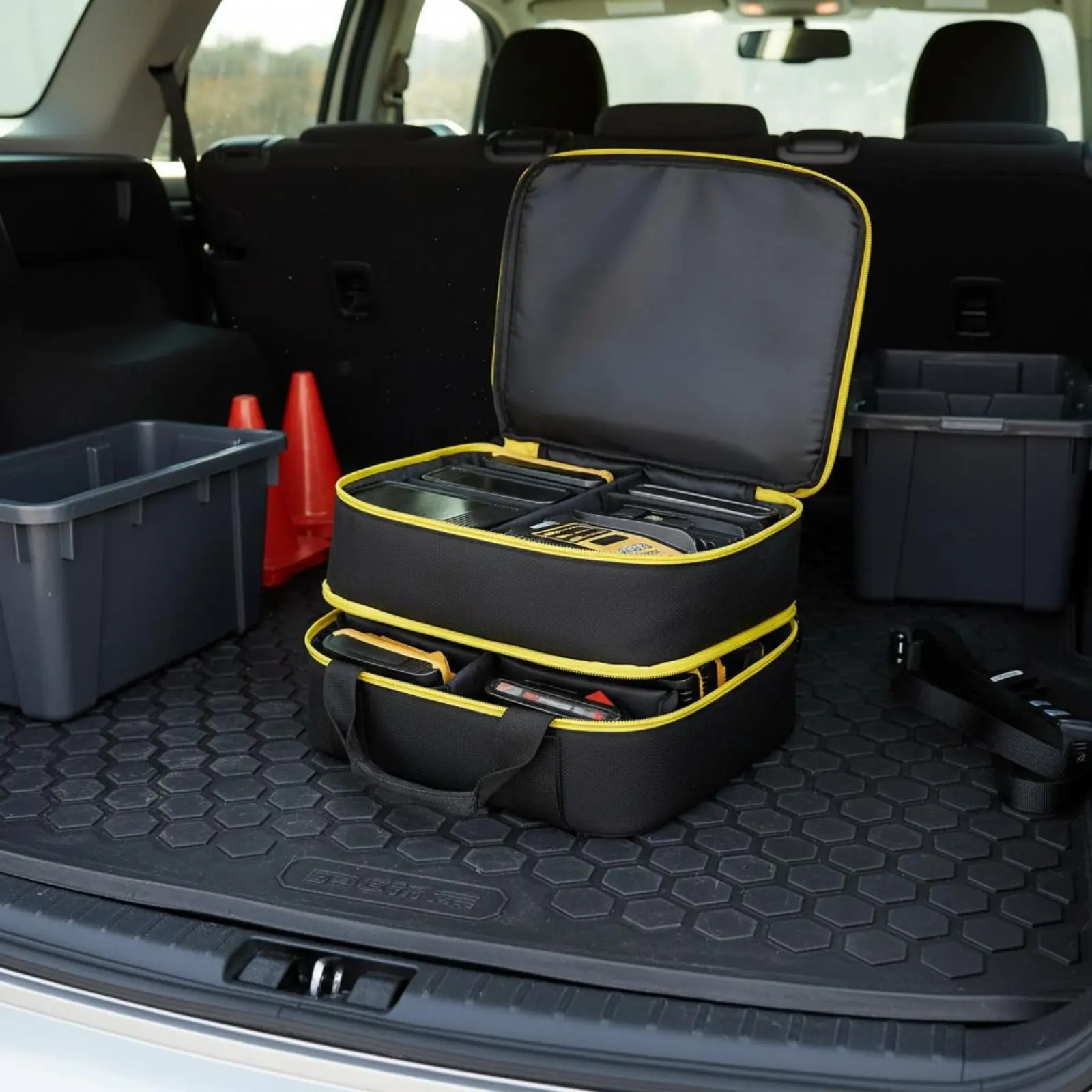 Power Tool Battery Storage Bag Large Capacity Double Compartment Battery Organizer Portable Charger Carrying Case for Job Site
Power Tool Battery Storage Bag Large Capacity Double Compartment Battery Organizer Portable Charger Carrying Case for Job Site
