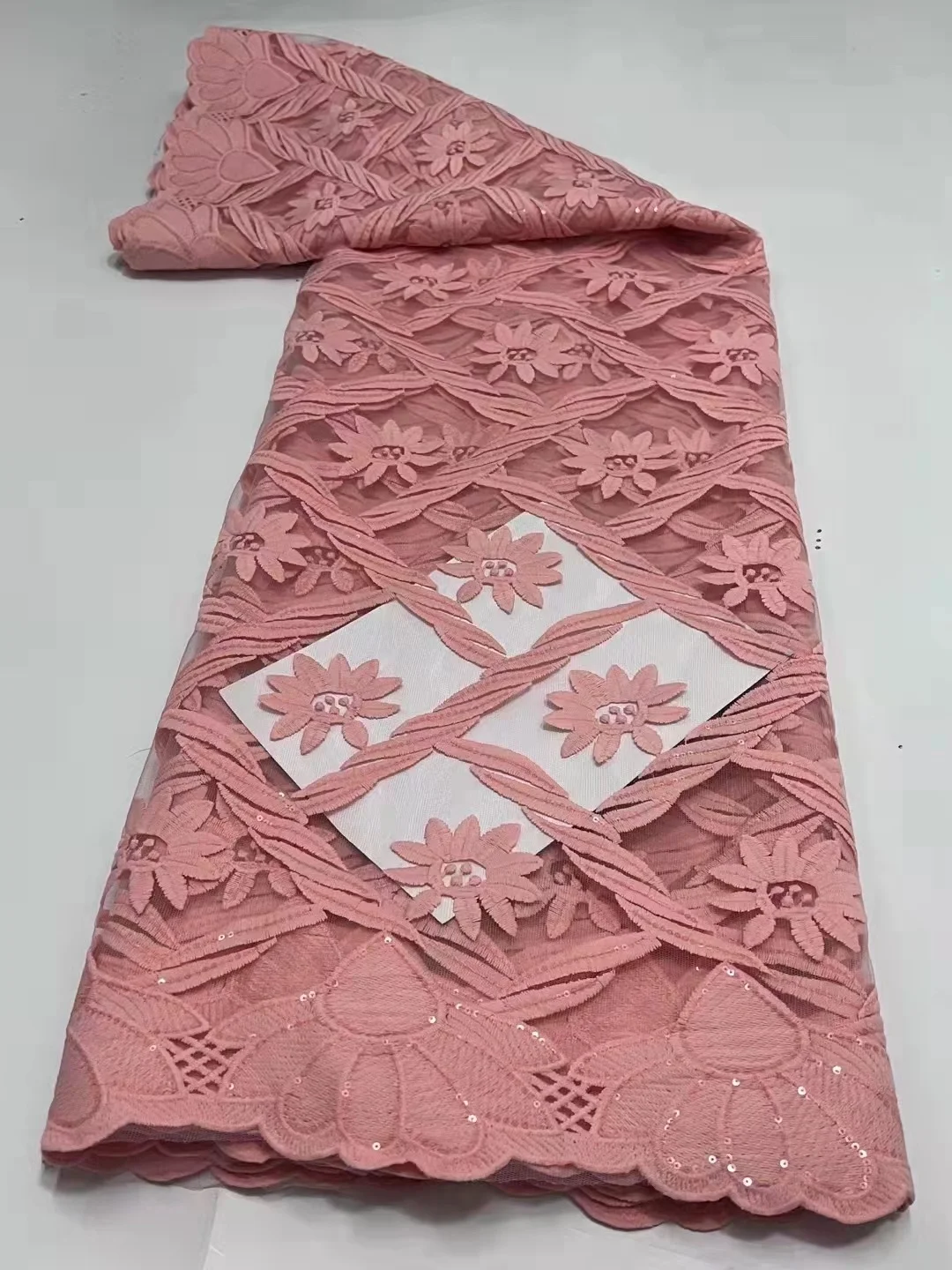 Hot Sale Nigerian Lace Fabric 2024 High Quality Embroidery Tulle Lace Latest African French Net Lace With Sequins For Party 5Y
Hot Sale Nigerian Lace Fabric 2024 High Quality Embroidery Tulle Lace Latest African French Net Lace With Sequins For Party 5Y