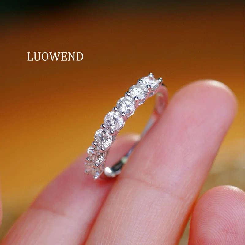 Кольца LUOWEND из 100% белого золота 18 карат, роскошный блестящий дизайн, обручальное кольцо с настоящим натуральным бриллиантом 1,0 карата для женщин, ювелирные изделия для вечеринок
Кольца LUOWEND из 100% белого золота 18 карат, роскошный блестящий дизайн, обручальное кольцо с настоящим натуральным бриллиантом 1,0 карата для женщин, ювелирные изделия для вечеринок