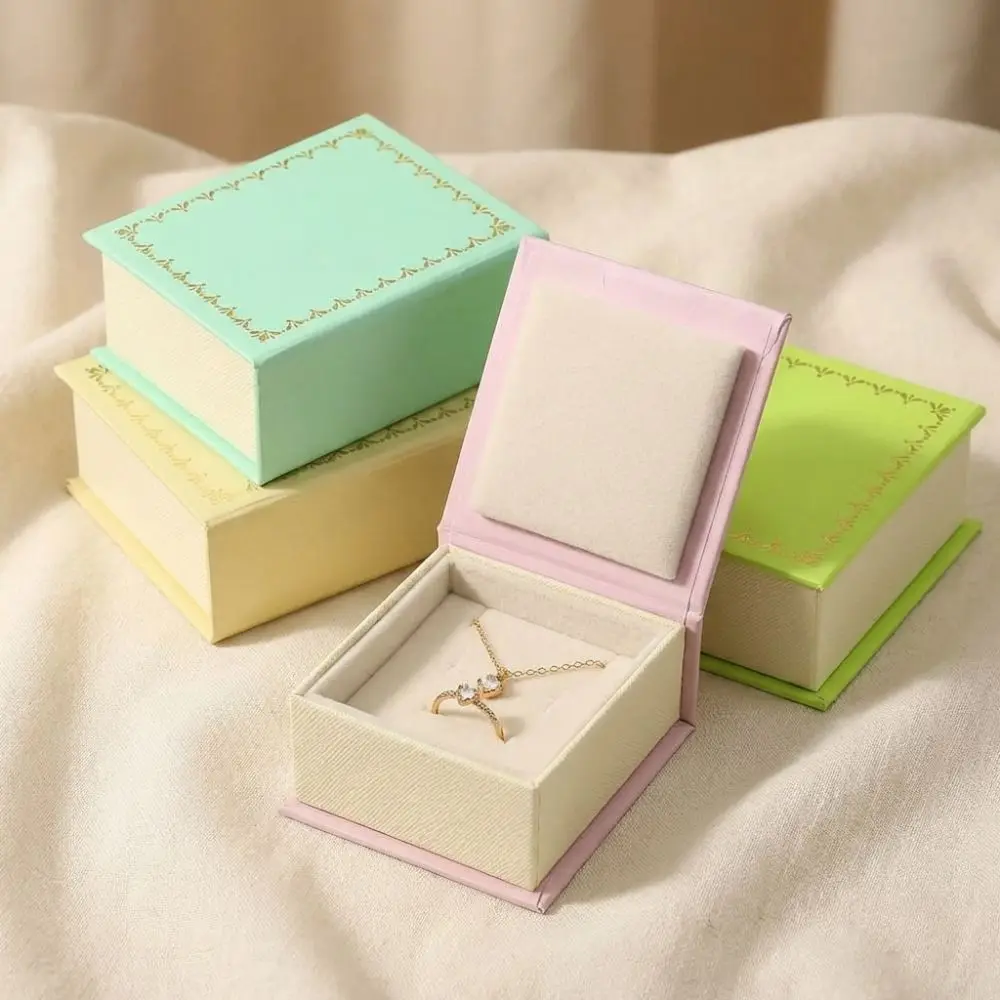 Magnetic Flip Cover Jewelry Storage Case Square with Sponge Portable Travel Jewelry Box Dopamine Earrings Ring Necklace Holder
Magnetic Flip Cover Jewelry Storage Case Square with Sponge Portable Travel Jewelry Box Dopamine Earrings Ring Necklace Holder