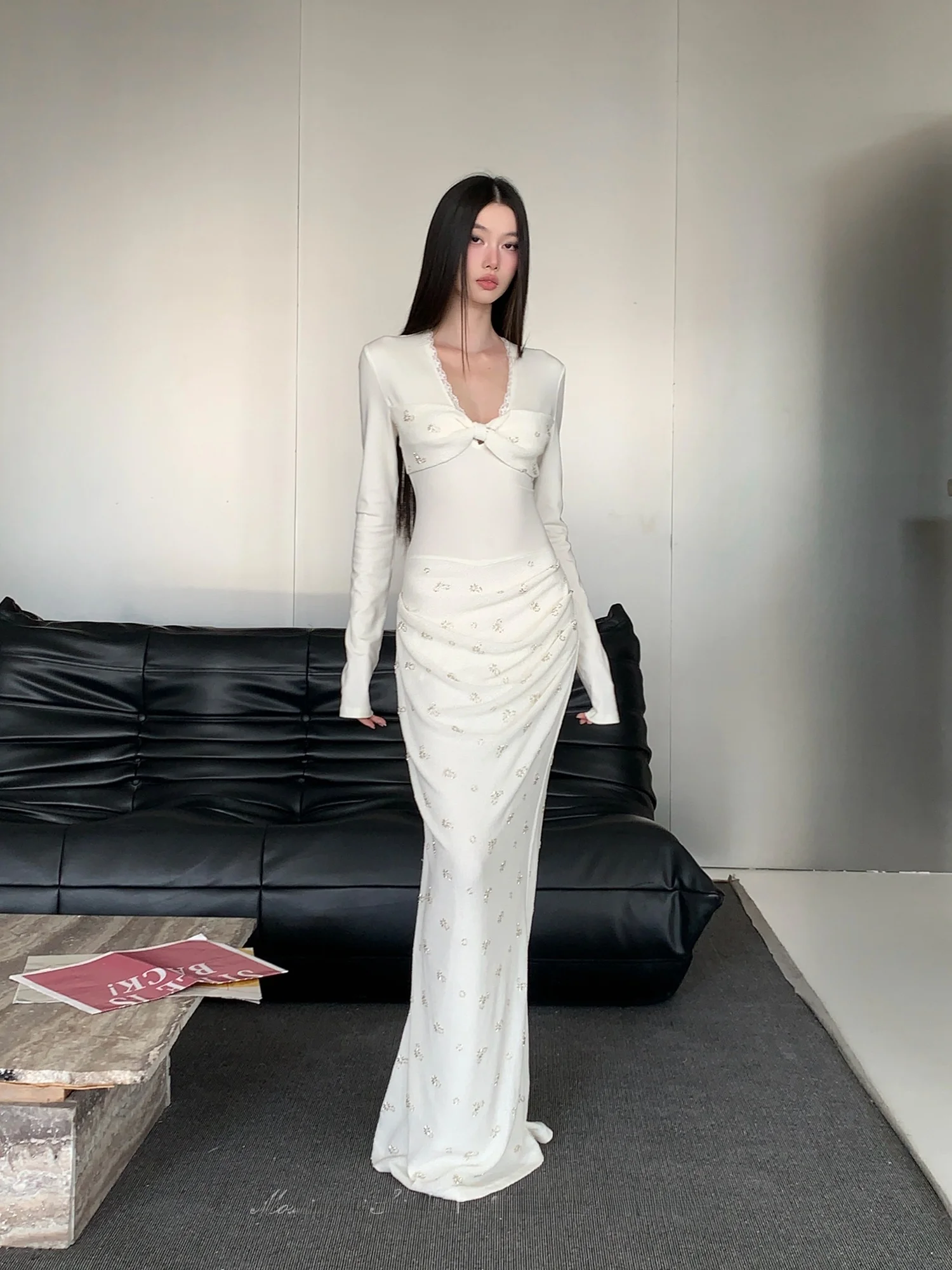 Вечернее платье MOXI с длинными рукавами, кружевными вставками, глубоким V-образным вырезом, облегающее, с завышенной талией, длинная юбка, для дня рождения
Вечернее платье MOXI с длинными рукавами, кружевными вставками, глубоким V-образным вырезом, облегающее, с завышенной талией, длинная юбка, для дня рождения