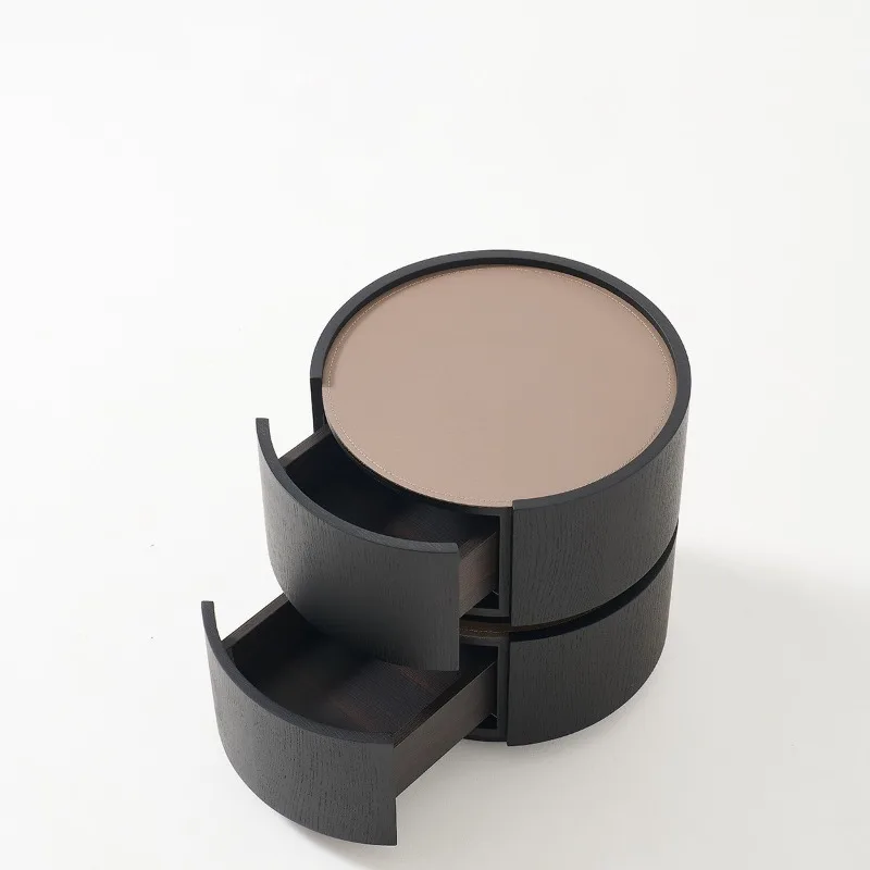 Italian minimalist solid wood walnut bedroom side cabinet simple bedside locker 40CM round small apartment
Italian minimalist solid wood walnut bedroom side cabinet simple bedside locker 40CM round small apartment