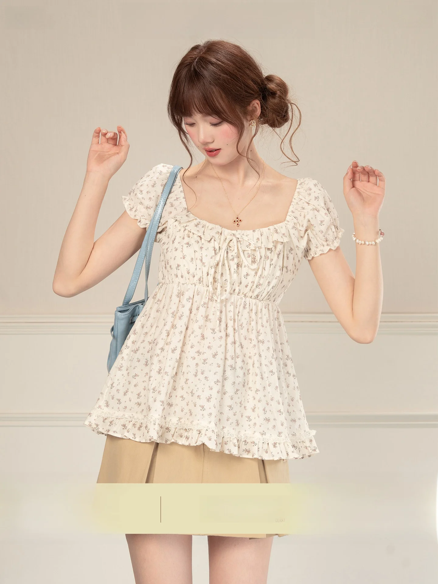 Heynew American Retro Floral Bubble Sleeve Shirt Women Summer Sweet Spicy Casual Slimming Young Looking Cotton Casual Shirt
Heynew American Retro Floral Bubble Sleeve Shirt Women Summer Sweet Spicy Casual Slimming Young Looking Cotton Casual Shirt