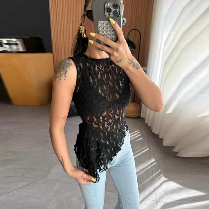 TARUXY Lace Irregular Vest Top For Women Sleeveless High Waist Sexy See Through Vest Slim Hot Girl Club Party Tanks 2025 Fashion
TARUXY Lace Irregular Vest Top For Women Sleeveless High Waist Sexy See Through Vest Slim Hot Girl Club Party Tanks 2025 Fashion
