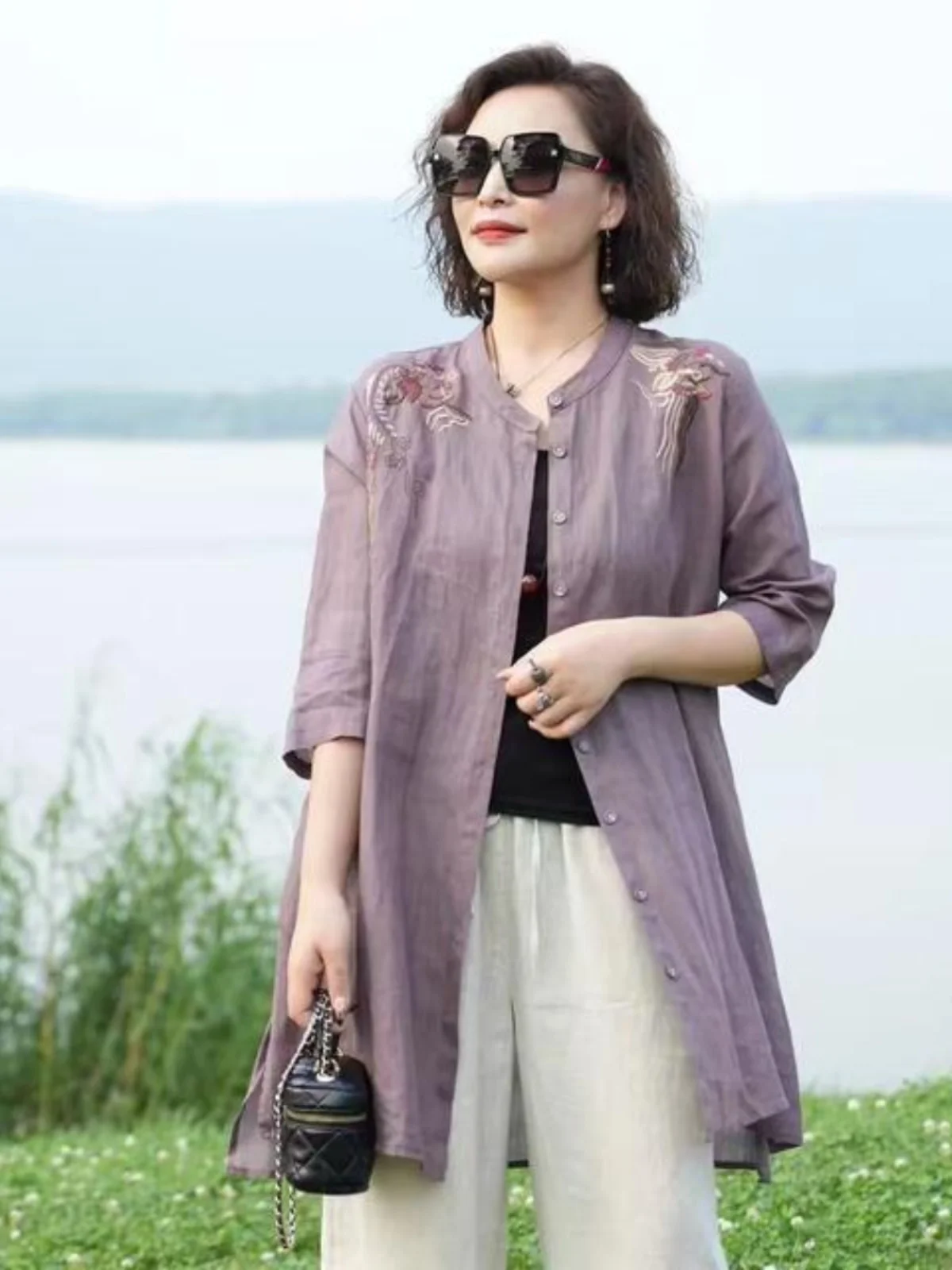Retro Embroidered Cotton Linen Blend Thin Outerwear Shirt Women's Mid-Length Casual Style Loose Fit Sun Protection Cardigan
Retro Embroidered Cotton Linen Blend Thin Outerwear Shirt Women's Mid-Length Casual Style Loose Fit Sun Protection Cardigan
