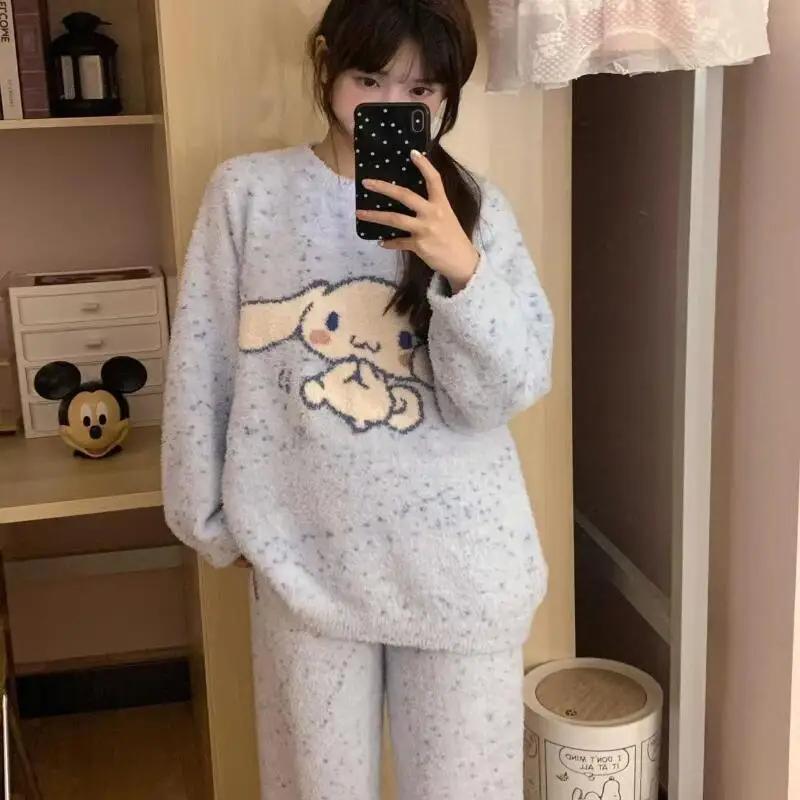 Sanrio Student Half-Length Pjamas Hello Kitty New Style Home Clothes Winter Fashion Versatile Plus Velvet Thickened Outside Wear
Sanrio Student Half-Length Pjamas Hello Kitty New Style Home Clothes Winter Fashion Versatile Plus Velvet Thickened Outside Wear