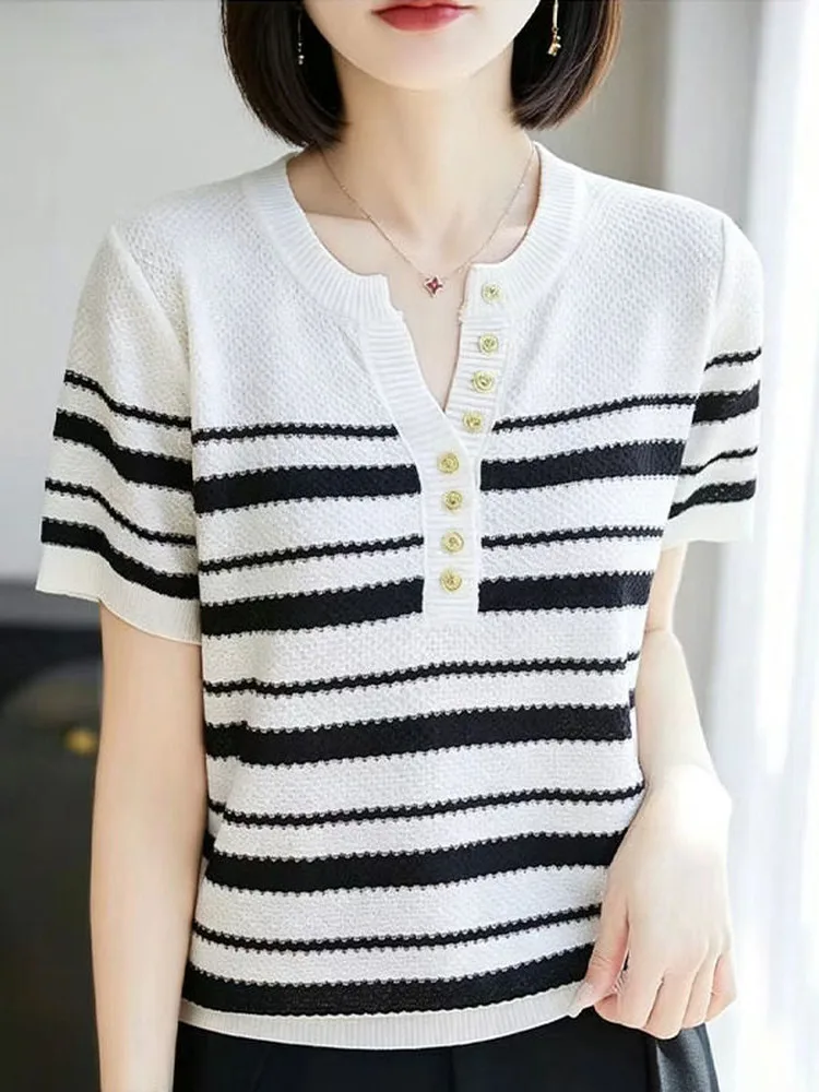 Ice Silk Knitted Short Sleeve V-Neck Striped T-Shirt Women's Summer Thin Fashion Retro Top Button up Casual Loose Fit Tee
Ice Silk Knitted Short Sleeve V-Neck Striped T-Shirt Women's Summer Thin Fashion Retro Top Button up Casual Loose Fit Tee