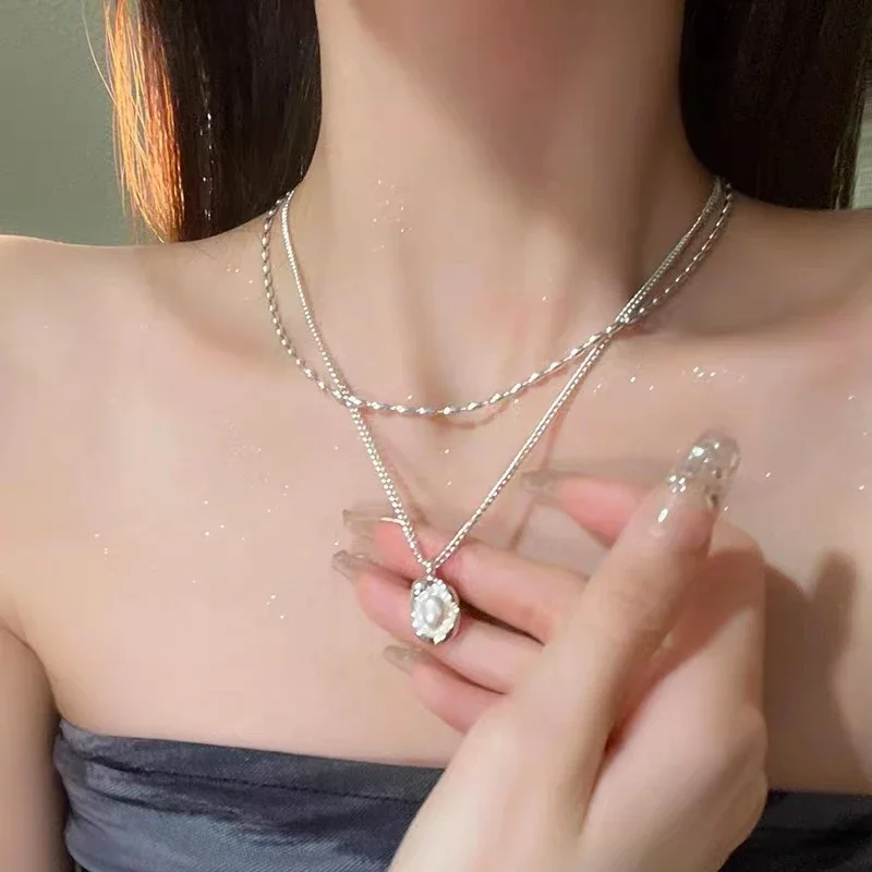 French Fashion Pearl Double Layer Necklace for Women New Light Luxury Elegant Temperament Ladies Party Jewelry Birthday Gift
French Fashion Pearl Double Layer Necklace for Women New Light Luxury Elegant Temperament Ladies Party Jewelry Birthday Gift
