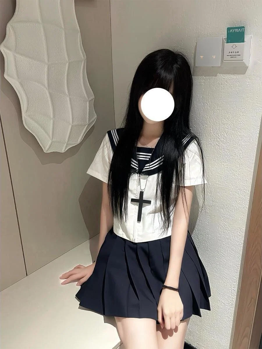 School Uniform Style JK Outfit Soft Girl Sailor Suit Set with Same Color Pleated Skirt Women's Fashion Ensemble Breathable
School Uniform Style JK Outfit Soft Girl Sailor Suit Set with Same Color Pleated Skirt Women's Fashion Ensemble Breathable