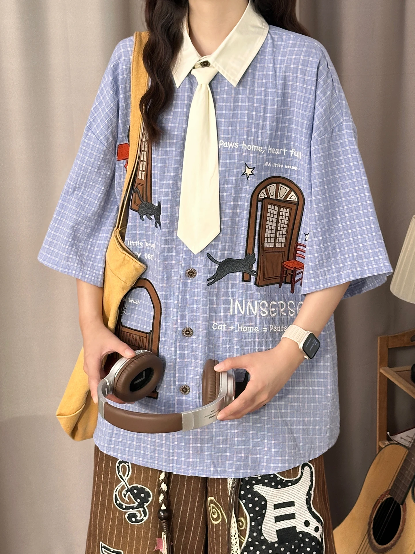 Original American Retro Embroidery Plaid Short Sleeve Loose Women's Shirt Summer College Style Breathable Pure Cotton Top
Original American Retro Embroidery Plaid Short Sleeve Loose Women's Shirt Summer College Style Breathable Pure Cotton Top