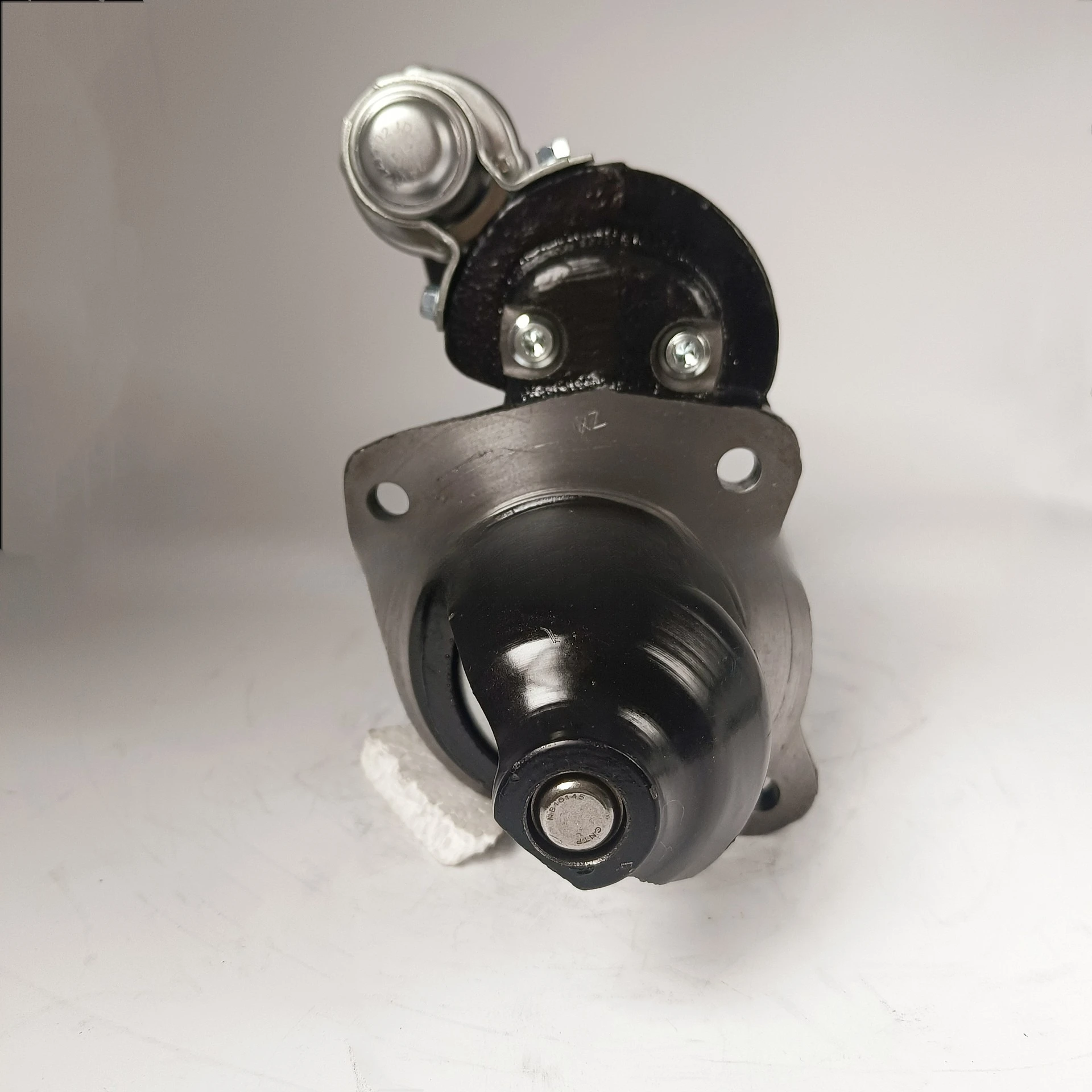 Стартер M93R3002SE M93R3001SE C4948058 C4983774 C4935789
Стартер M93R3002SE M93R3001SE C4948058 C4983774 C4935789