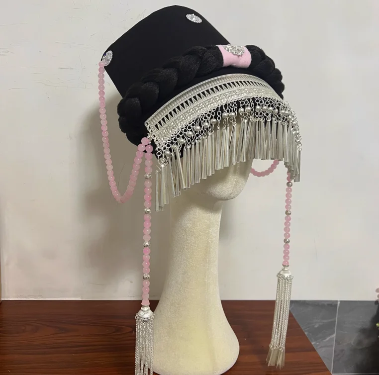 Chinese Yi Ethnic Group Dance Hat Woman Folk
Chinese Yi Ethnic Group Dance Hat Woman Folk
