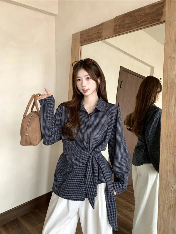 plus Size Women's Blue Plaid Long Sleeve Shirt Spring New Style Waist Cinching Tie Belt Slimming Asymmetrical Elegant Top
plus Size Women's Blue Plaid Long Sleeve Shirt Spring New Style Waist Cinching Tie Belt Slimming Asymmetrical Elegant Top