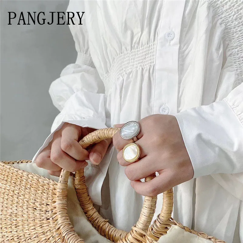PANGJARY Gold Color Oval Ring for Women Temperament Classic Exquisite INS Fashion Charming Chic Birthday Jewelry Gifts
PANGJARY Gold Color Oval Ring for Women Temperament Classic Exquisite INS Fashion Charming Chic Birthday Jewelry Gifts
