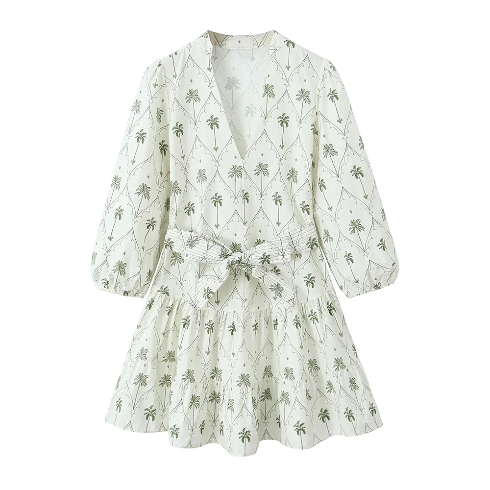 2024 Women's Fashion New Unique and Elegant Printed V-neck Belt Casual Short Dress
2024 Women's Fashion New Unique and Elegant Printed V-neck Belt Casual Short Dress