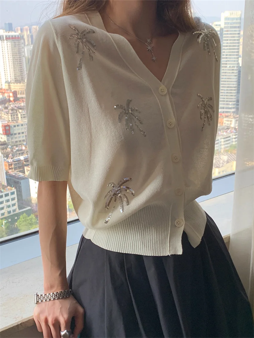 Alien Kitty Summer Coats Knitted Sequins Women Thin Loose All Match 2024 Short Sleeve Casual New Office Lady Sweaters Gentle
Alien Kitty Summer Coats Knitted Sequins Women Thin Loose All Match 2024 Short Sleeve Casual New Office Lady Sweaters Gentle