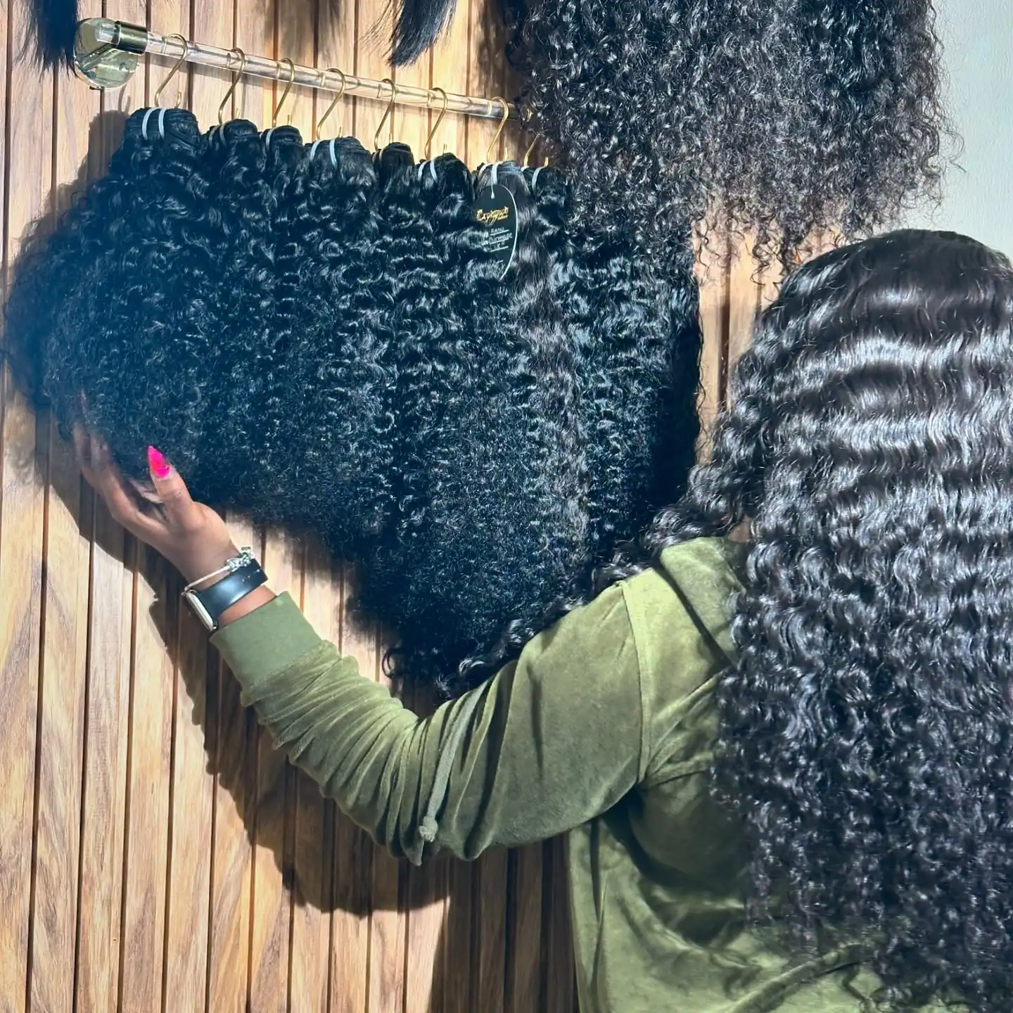 Наборы бирманских кудрявых волос 3C4A, натуральные человеческие волосы, бирманские и вьетнамские необработанные волосы для наращивания, оптом, для полной прически, 18A
Наборы бирманских кудрявых волос 3C4A, натуральные человеческие волосы, бирманские и вьетнамские необработанные волосы для наращивания, оптом, для полной прически, 18A