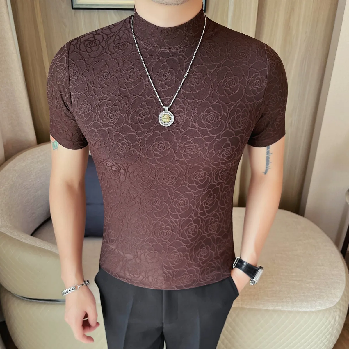 Premium Textured Floral Stretch Short-Sleeve T-Shirt 2025 Half Mock Neck Layering Top M-4XL
Premium Textured Floral Stretch Short-Sleeve T-Shirt 2025 Half Mock Neck Layering Top M-4XL