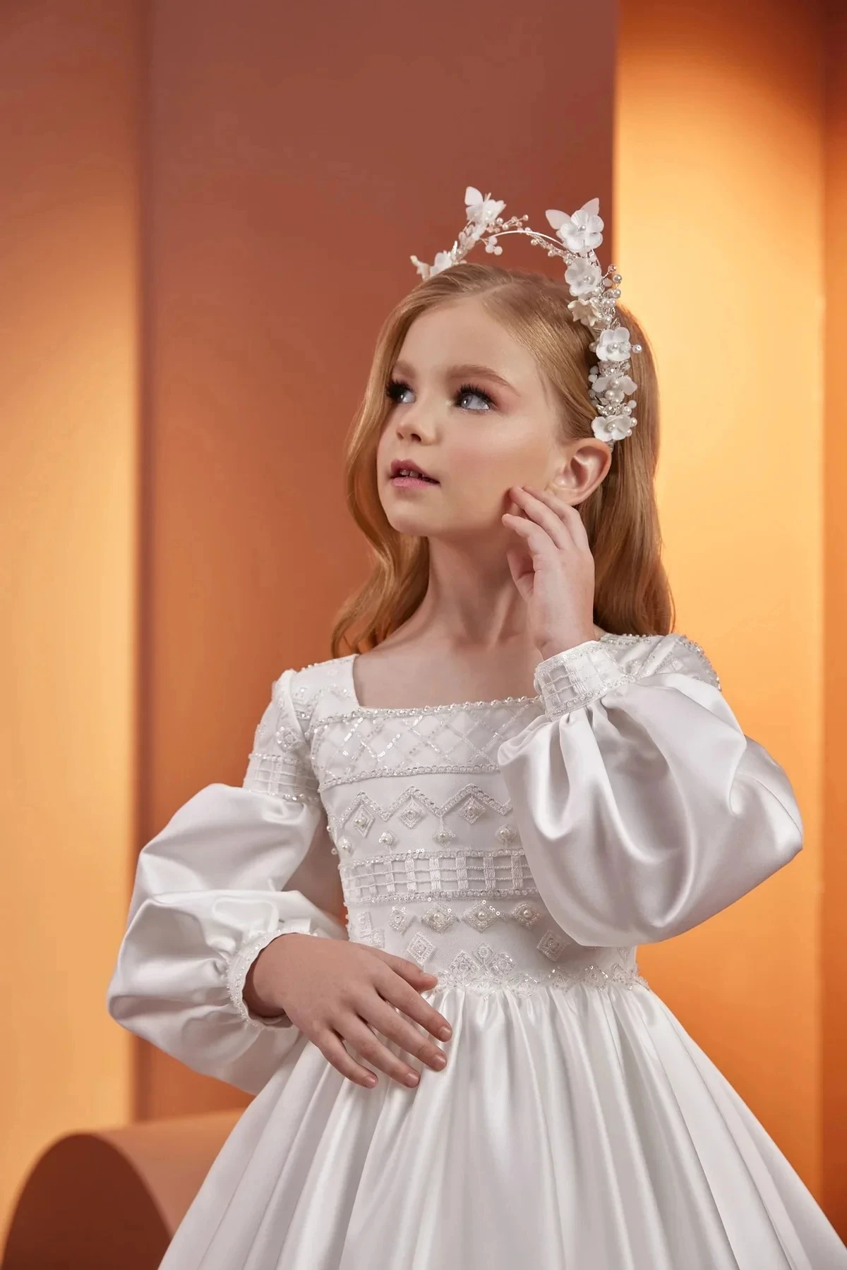 Customized Flower Girl Dress For Wedding Lace Satin Long Sleeve Floor Length Elegant Kids Birthday Party First Communion Gown
Customized Flower Girl Dress For Wedding Lace Satin Long Sleeve Floor Length Elegant Kids Birthday Party First Communion Gown