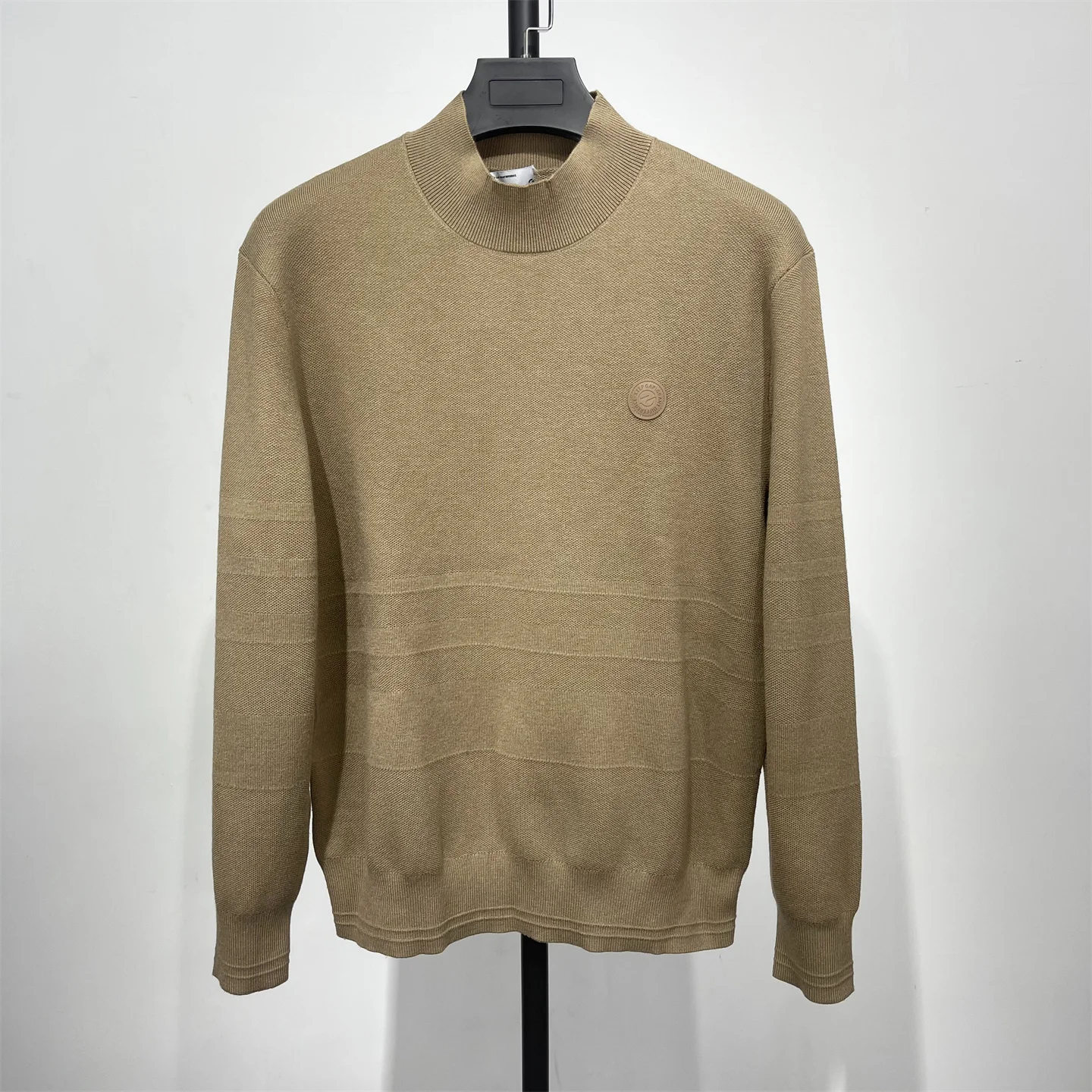 Autumn Winter Wool Knitted Sweater Half High Collar Long Sleeve Men's Fashionable City Style Warmth-Bearing Casual ...
Autumn Winter Wool Knitted Sweater Half High Collar Long Sleeve Men's Fashionable City Style Warmth-Bearing Casual ...