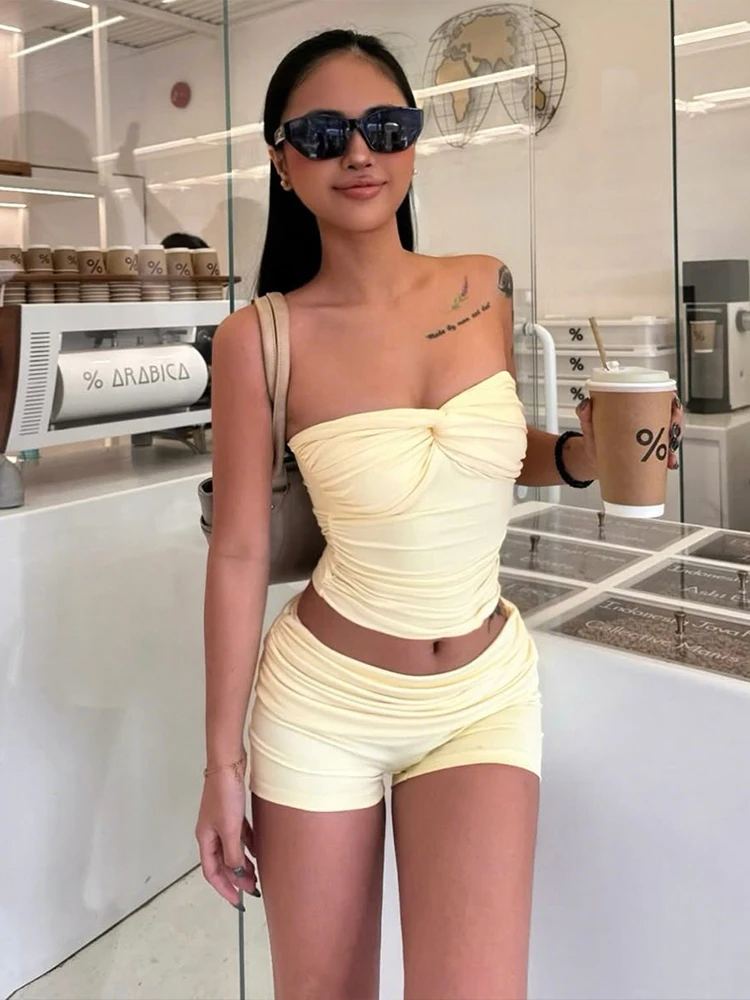 Sisterlinda Sexy Fashion 2 Piece Set Woman Ruched Kink Design Wrap Chest Backless Tank Tops+Skinny Short High Street Style Suits
Sisterlinda Sexy Fashion 2 Piece Set Woman Ruched Kink Design Wrap Chest Backless Tank Tops+Skinny Short High Street Style Suits