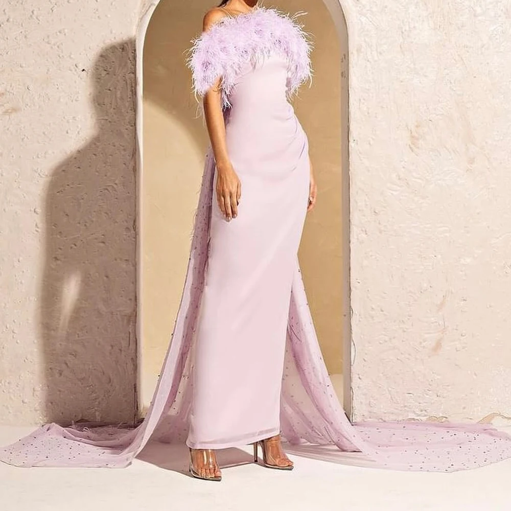 Customized Exquisite Crystal Feathers Off the Shoulder Chiffon Evening Dresses Delicate Strapless Short Sleeves Homecoming Dress
Customized Exquisite Crystal Feathers Off the Shoulder Chiffon Evening Dresses Delicate Strapless Short Sleeves Homecoming Dress