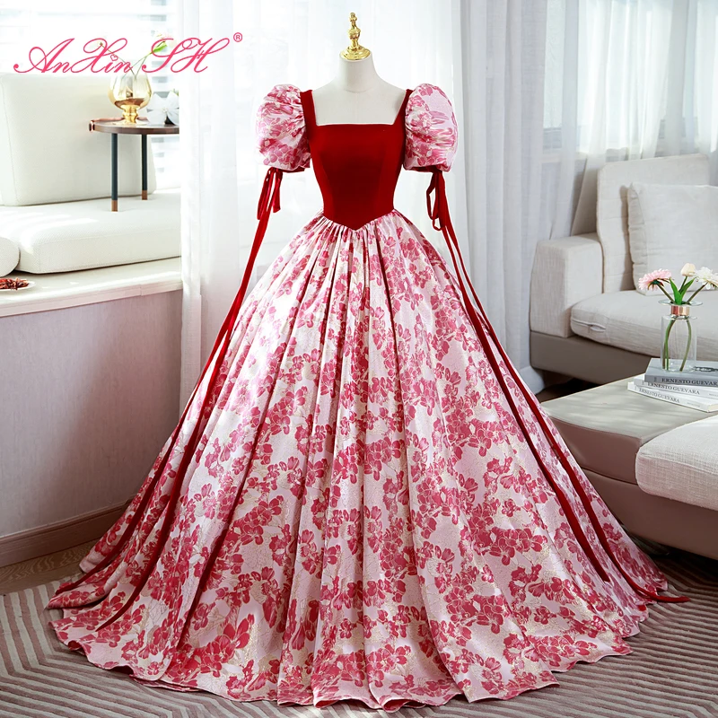 AnXin SH princess red velvet flower satin sweetheart short bow puff sleeve party ball gown lace up customized evening dress
AnXin SH princess red velvet flower satin sweetheart short bow puff sleeve party ball gown lace up customized evening dress