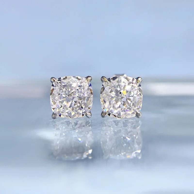 Karlake S925 Стерлинговое Серебро, новинка, 1.5ct, в форме подушки 7*7 мм, серия Высокоуглеродистых бриллиантов, высокое качество, роскошные модные ювелирные украшения
Karlake S925 Стерлинговое Серебро, новинка, 1.5ct, в форме подушки 7*7 мм, серия Высокоуглеродистых бриллиантов, высокое качество, роскошные модные ювелирные украшения