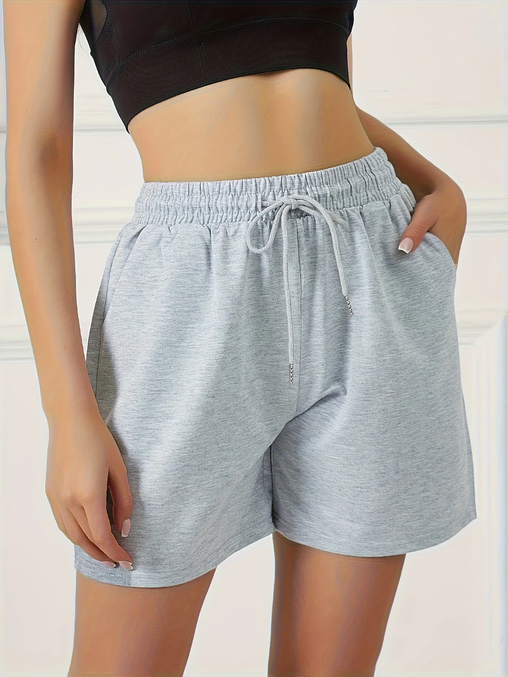 Summer women's casual pants with drawstring waist sports shorts running yoga exercise loose and comfortable fitness capri pants
Summer women's casual pants with drawstring waist sports shorts running yoga exercise loose and comfortable fitness capri pants