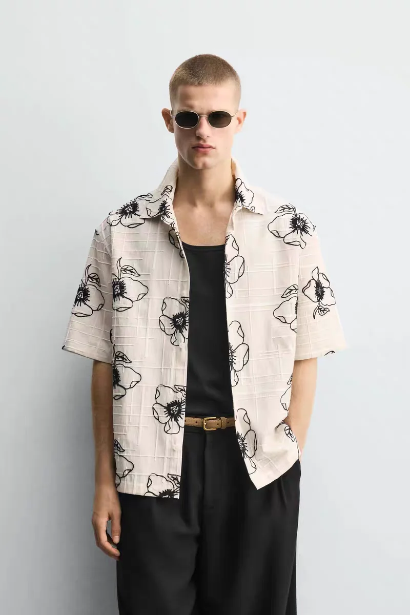 New Summer Men's Cotton Loose Floral Embroidery Short Sleeve Shirt Casual Style Comfortable Fit Shirt Casual Fashion 2026
New Summer Men's Cotton Loose Floral Embroidery Short Sleeve Shirt Casual Style Comfortable Fit Shirt Casual Fashion 2026