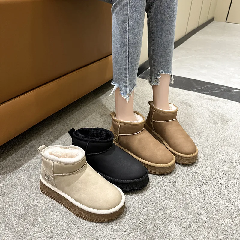 Genuine Leather Winter Snow Boots Women Short Waterproof Slip Resistant Thick Sole Fashion
Genuine Leather Winter Snow Boots Women Short Waterproof Slip Resistant Thick Sole Fashion