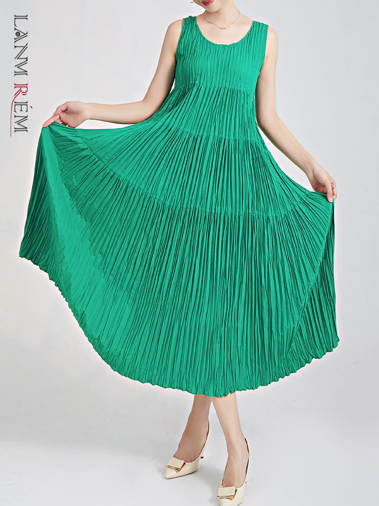 LANMREM Elegant Pleated Dress For Women Round Neck Sleeveless Solid Spliced A-line Dresses Female Clothing 2024 New 2YA2860
LANMREM Elegant Pleated Dress For Women Round Neck Sleeveless Solid Spliced A-line Dresses Female Clothing 2024 New 2YA2860