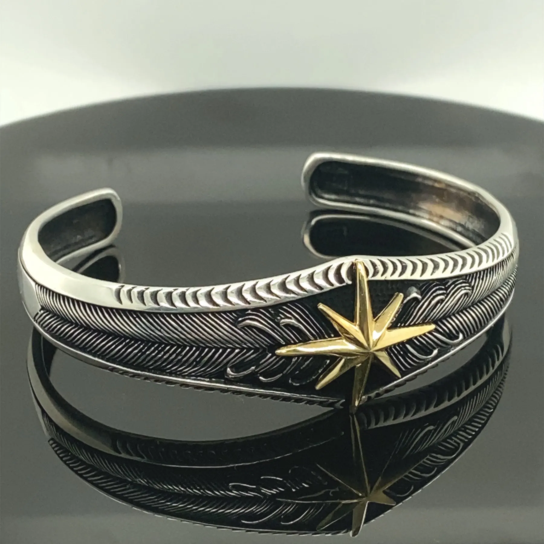 Silver Compass Bracelet , Men Handmade Compass Bracelet , Adjustable Silver Bracelet , 925k Sterling Silver Bracelet
Silver Compass Bracelet , Men Handmade Compass Bracelet , Adjustable Silver Bracelet , 925k Sterling Silver Bracelet