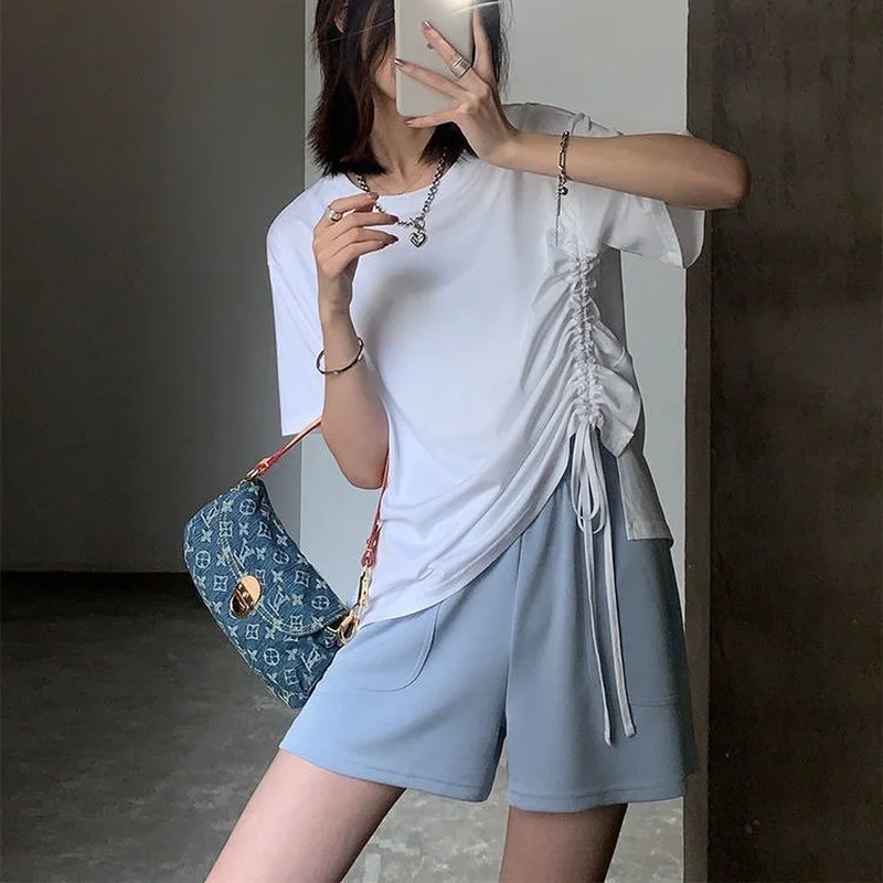 Женские шорты, 4 цвета, однотонные, хипстерские, с эластичной резинкой на талии, универсальные, Ulzzang, нежные, стильные, для студентов, свободные, комфортные, классические
Женские шорты, 4 цвета, однотонные, хипстерские, с эластичной резинкой на талии, универсальные, Ulzzang, нежные, стильные, для студентов, свободные, комфортные, классические