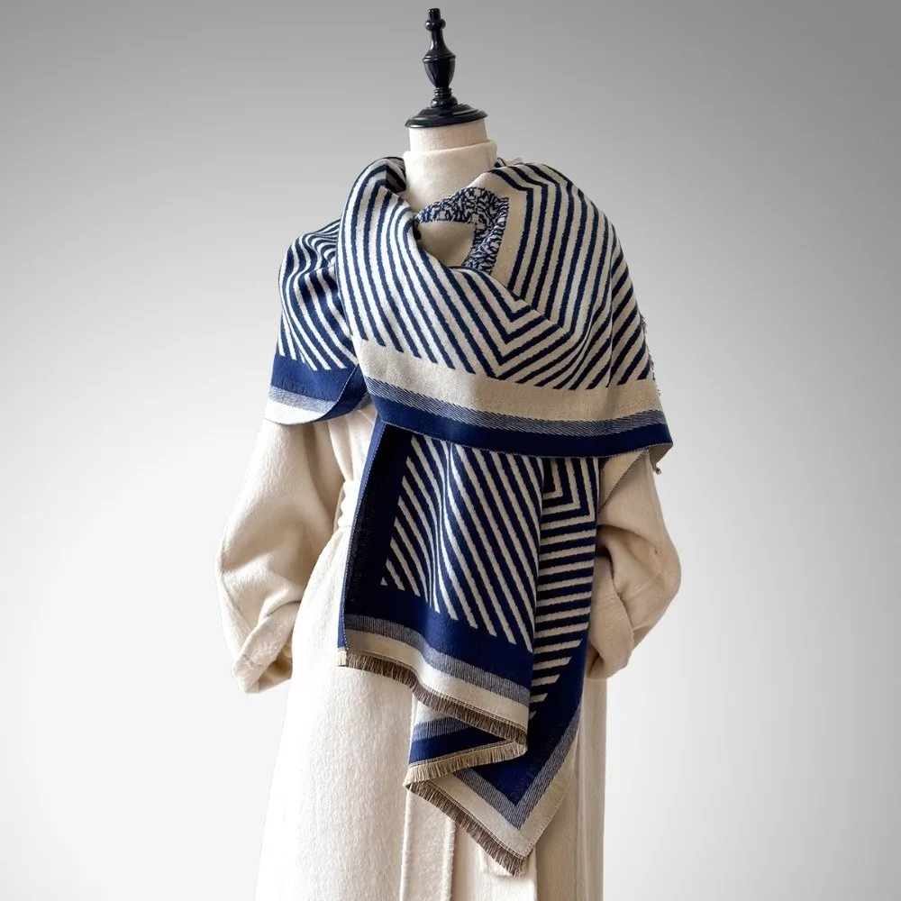 Элегантный роскошный шарф из искусственного кашемира, теплое двустороннее одеяло из пашмины, ветрозащитное толстое пончо, зимние шарфы
Элегантный роскошный шарф из искусственного кашемира, теплое двустороннее одеяло из пашмины, ветрозащитное толстое пончо, зимние шарфы