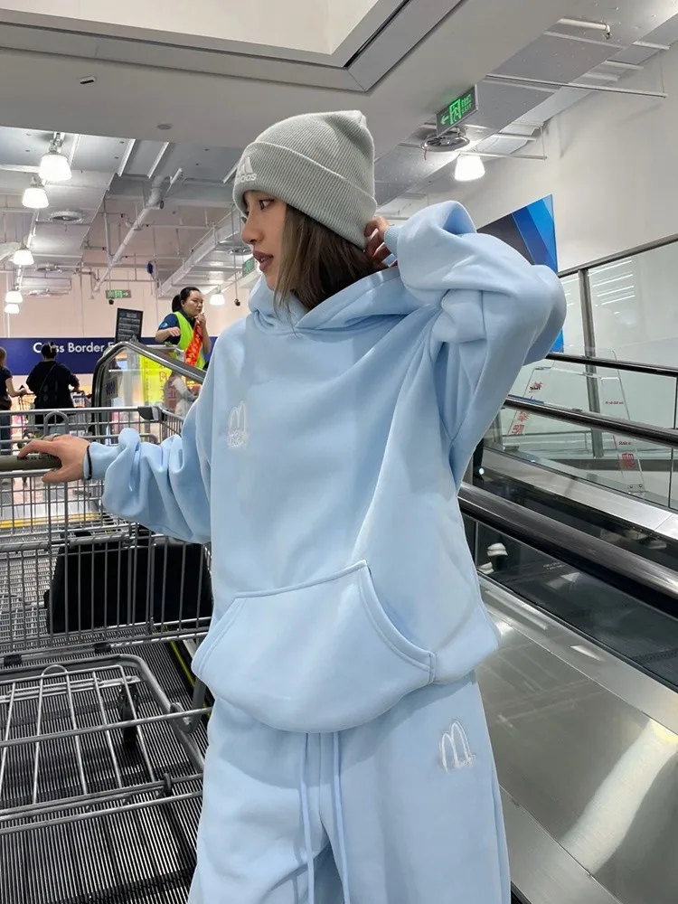 Бренд CCYE, американская уличная толстовка с капюшоном на подкладке и брюки с эластичной резинкой на талии, уличная одежда для мужчин, осень-зима, модный бренд
Бренд CCYE, американская уличная толстовка с капюшоном на подкладке и брюки с эластичной резинкой на талии, уличная одежда для мужчин, осень-зима, модный бренд