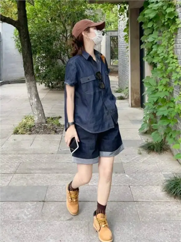 Fashionable Denim Shorts Set Women's Loose Slimming Shirt Short Sleeve Two Piece Korean Style Cotton Polyester Spring Summer
Fashionable Denim Shorts Set Women's Loose Slimming Shirt Short Sleeve Two Piece Korean Style Cotton Polyester Spring Summer